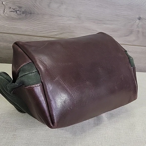 Men's Orvis Green and Brown Toiletry Travel Bag - Picture 4 of 9